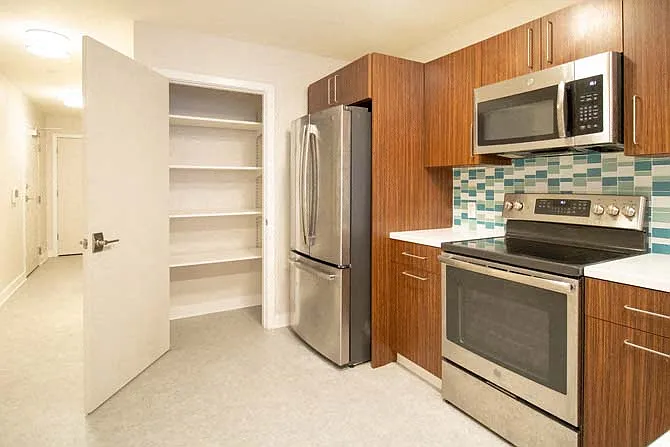 BenMar Apartments — Photo 123