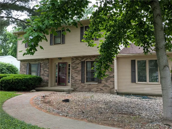 3151 Redlich Dr, Decatur, IL 62521