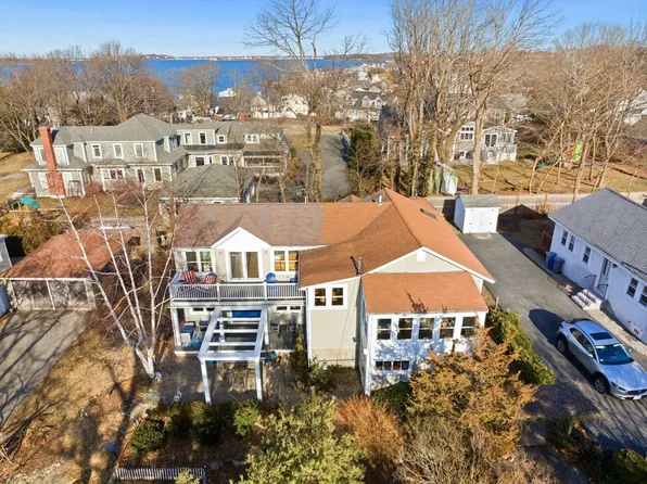 189 Wompatuck Rd, Hingham, MA 02043