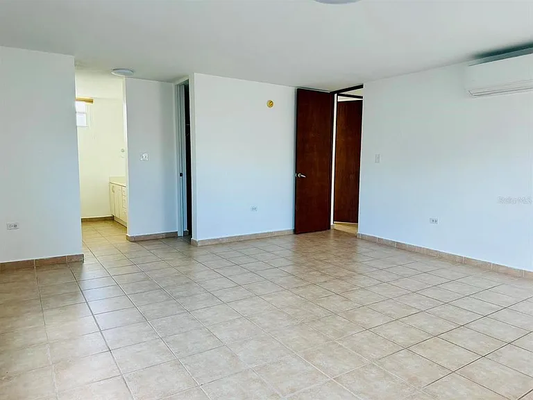 86 Cielo Dorado — Photo 10