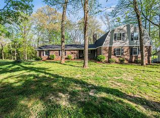 284 W Windsor Cir, Bowling Green, KY 42101