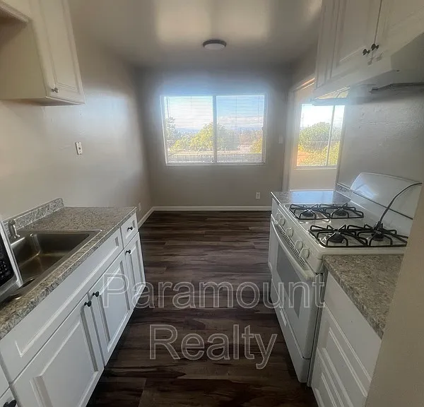 25648 Spring Dr #D — Photo 6