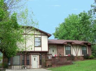 3 N 8th Cir, Van Buren, AR 72956