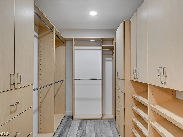 2999 Bel Air Dr — Photo 27