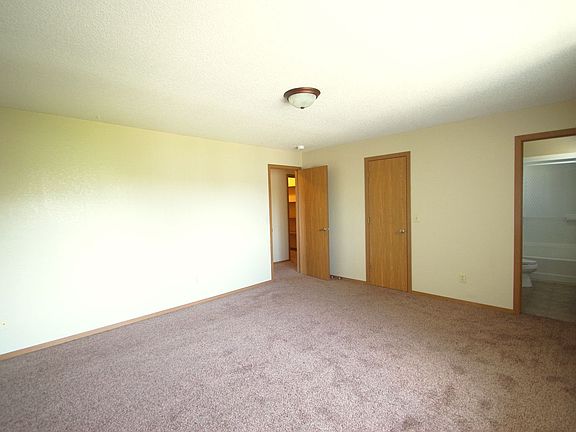4th image of 1800-1820 E Capitol Ave #1800-358