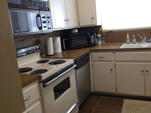 3rd image of 9408 Charwood Dr