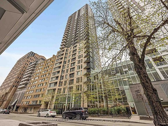 3rd image of 40 Nepean St #1905