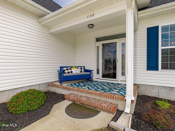 4th image of 1106 Woods Court