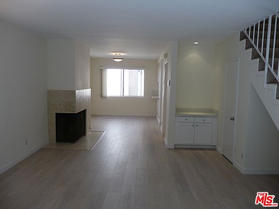 4th image of 11937 Darlington Ave APT 2