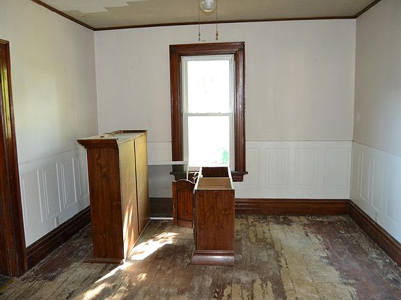 2nd image of 117 W Weber Ave