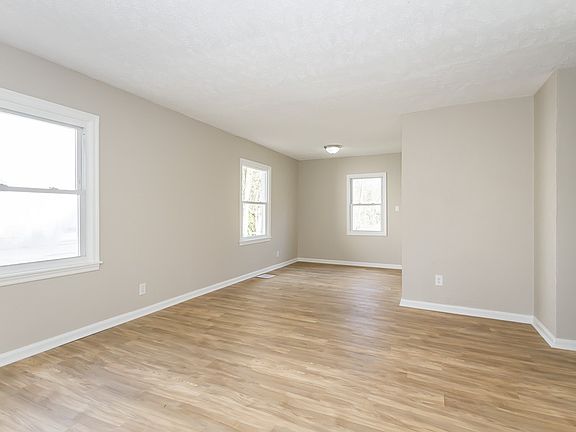 4th image of 3535 N Butler Ave