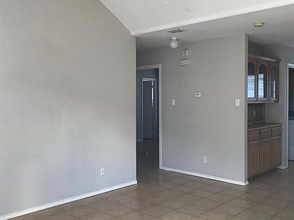 4th image of 2508 Toledo Ave APT 2