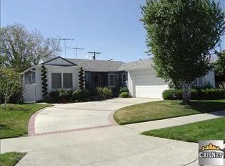 12818 Blythe St, North Hollywood, CA 91605