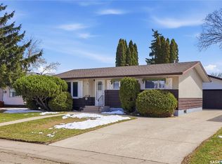 4 Malta CRESCENT, Saskatoon, SK S7L 3W1