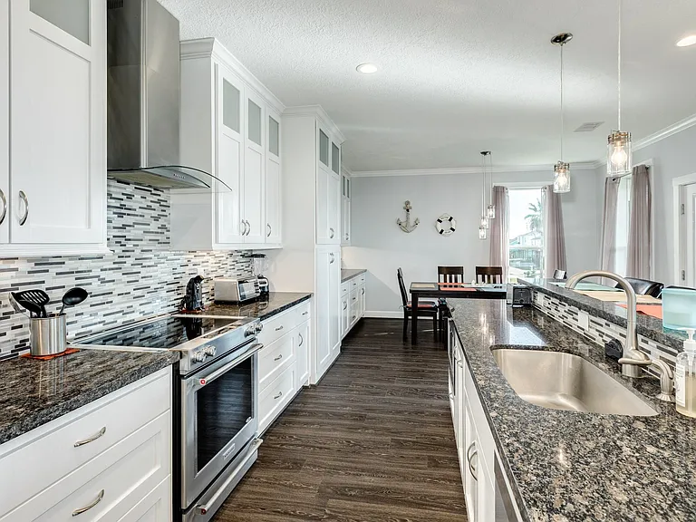 12940 John Reynolds Rd — Photo 31