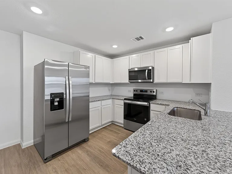 12239 Shield Crest Ct — Photo 12