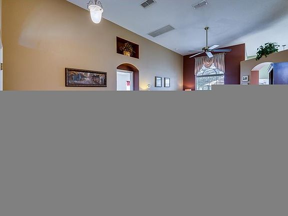 4th image of 12808 Hyland Ln