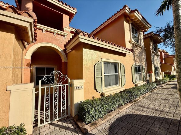 4922 Tradewinds Ter #305