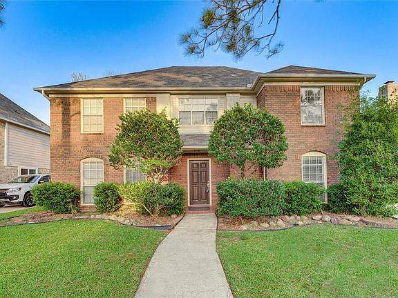 2nd image of 1411 Village Garden Dr