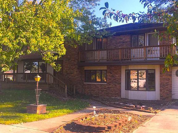 2nd image of 404 Morton Ln