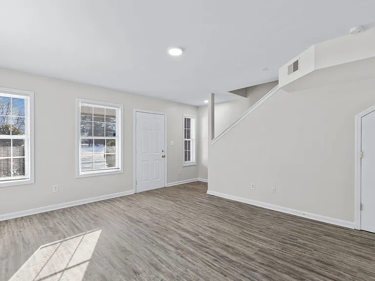 Nichols Meadows — Photo 10