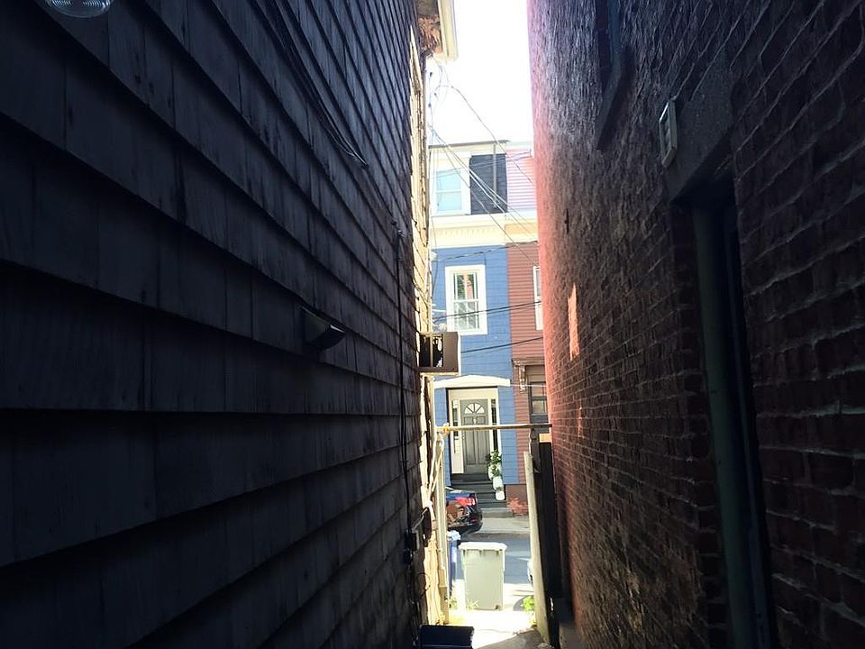 2nd image of 6 Cook St