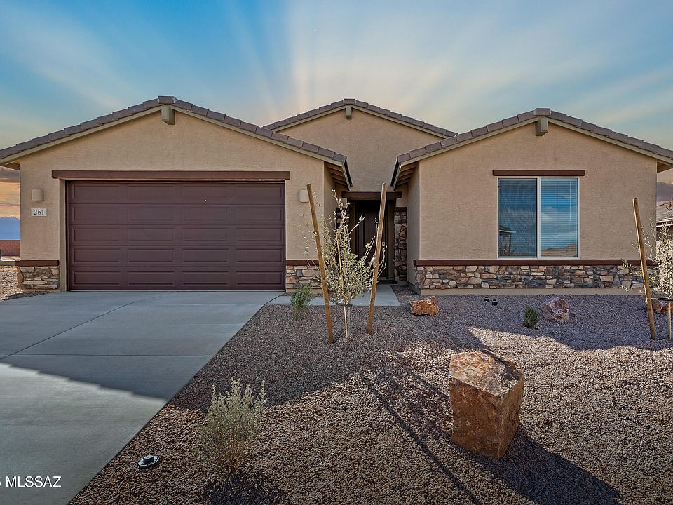1st image of 261 N Pecan Canyon Ln