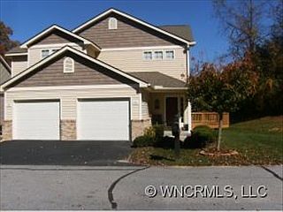 Beautiful 1 level living