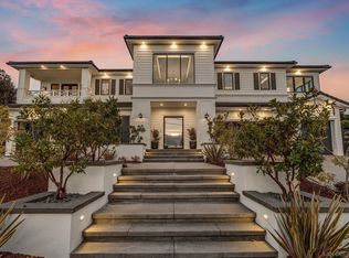 6389 Castejon Dr, La Jolla, CA 92037