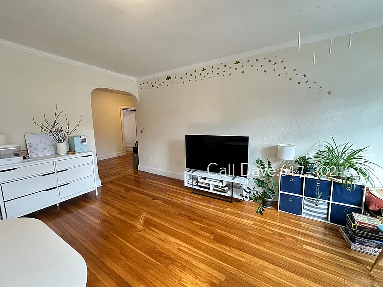 2035 Commonwealth Ave #4 — Photo 3