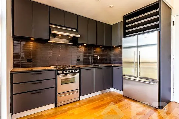 Rented by EXR | media 4