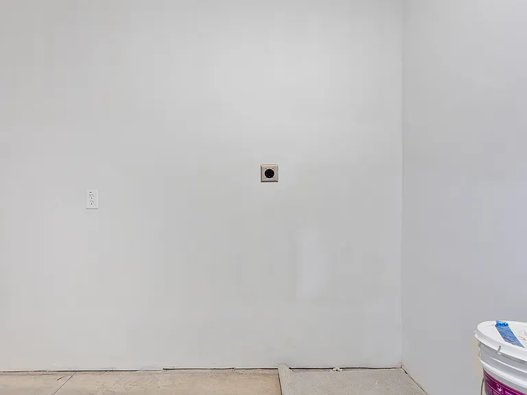 2027 Agnes Ave — Photo 14