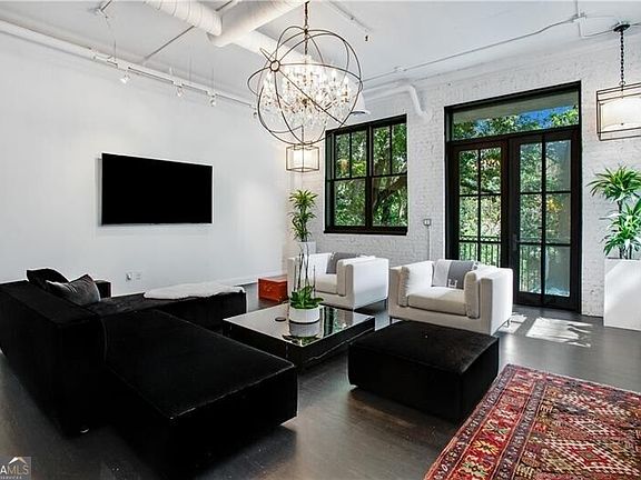 4th image of 3235 Roswell Rd NE Unit 409