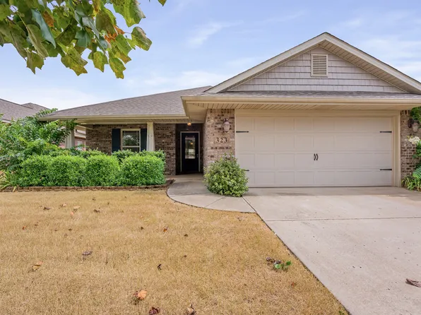 323 Harbor Glen Dr SW, Madison, AL 35756