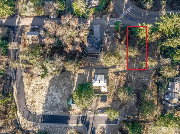 2005 Nisqually Street, Steilacoom, WA 98388