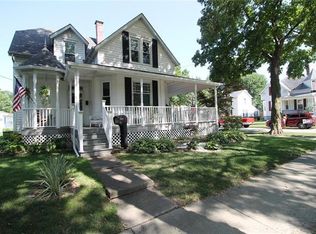 721 Pine St, Highland, IL