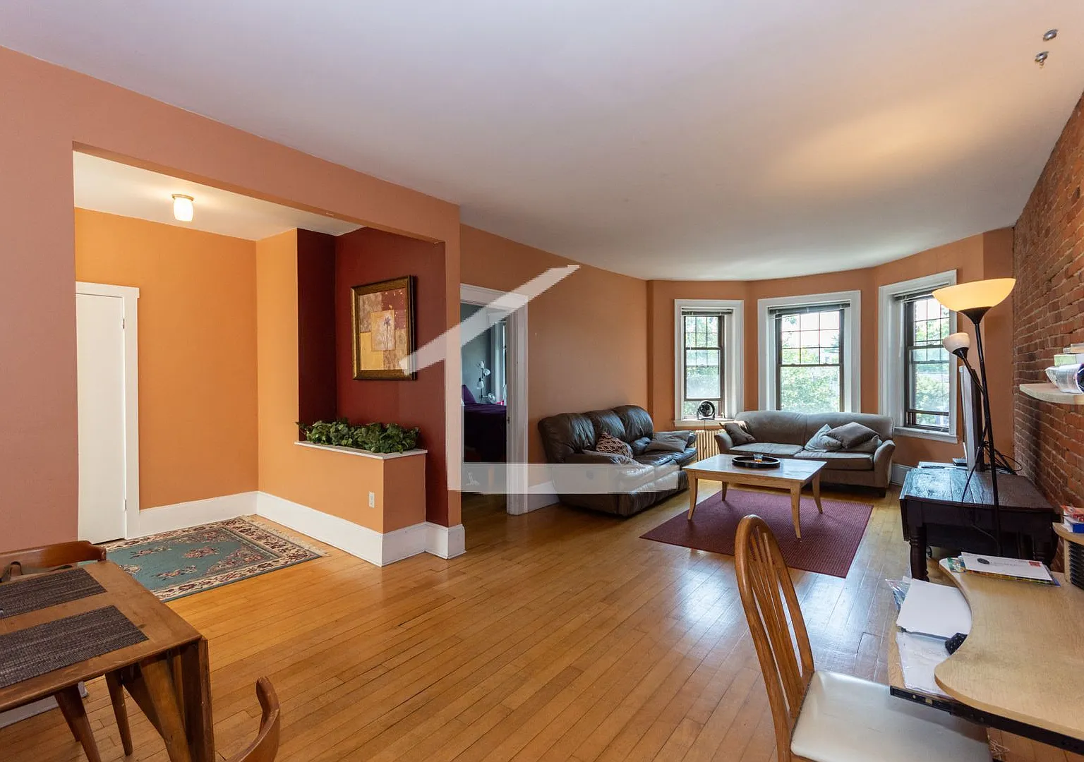 3bed 2bath in Allston is available on 9/1 — Photo 4