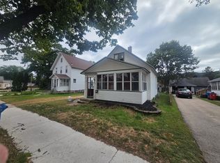 1005 W Broadway St, Winona, MN 55987