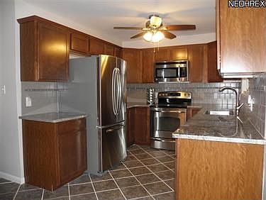 2nd image of 3045 Silverview Dr