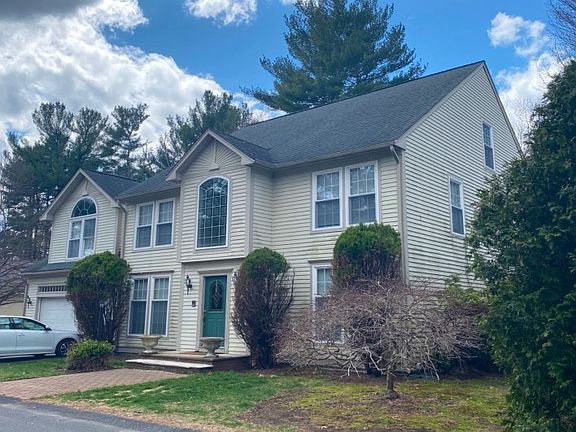2nd image of 22 Mallard Cove Way