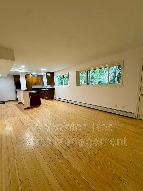 2 bed, 1.0 bath, 716 sqft, $1,700 — Photo 4