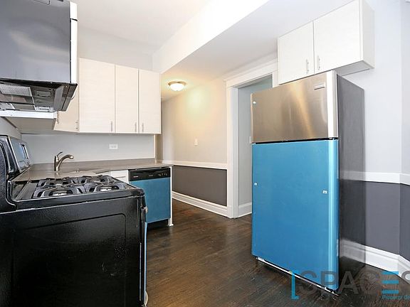 3rd image of 2701 N Albany Ave #2