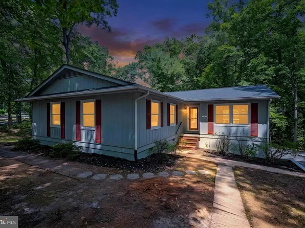 100 Tall Pines Ave, Locust Grove, VA 22508