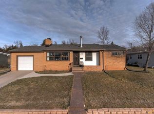 2028 Stirling St, Rapid City, SD 57702