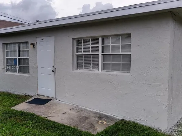 5719 SW 19th St, West Park, FL 33023