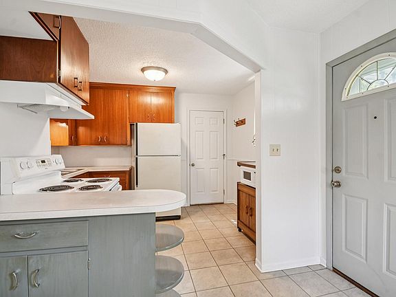 2nd image of 4244 Stinson Blvd NE