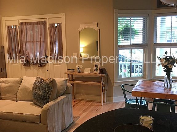 4th image of 524 E Bolton St