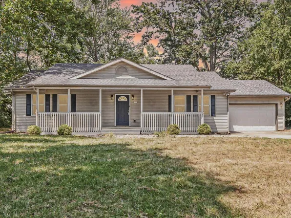 3915 Riverside Dr, South Bend, IN 46628