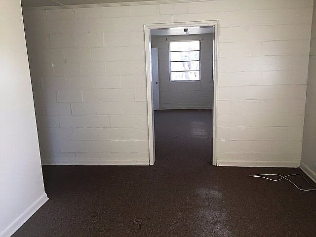 2nd image of 214 Henry St