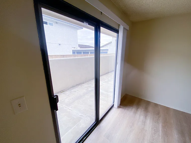 23751 Arlington Ave #104 — Photo 12